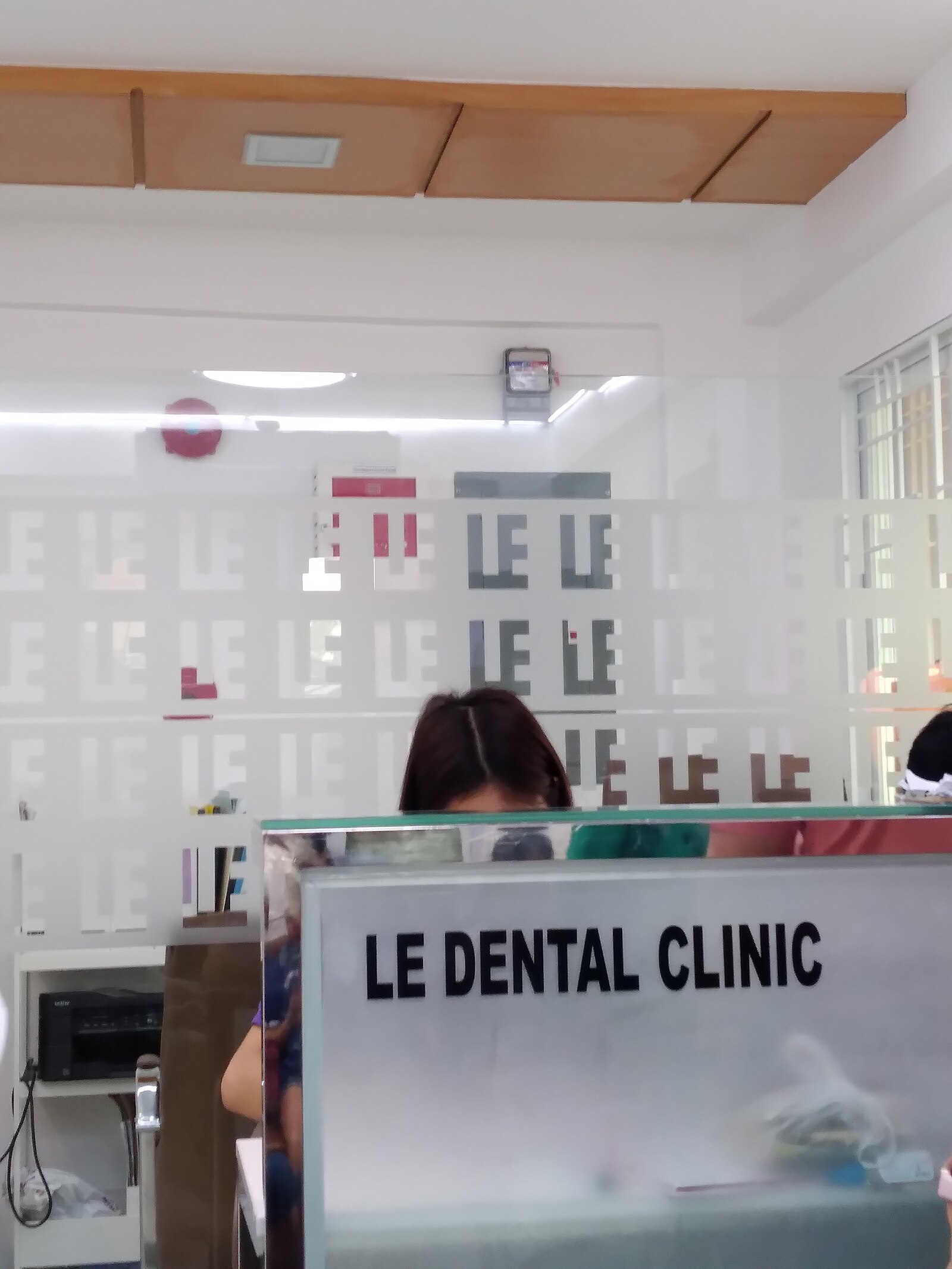 Klinik resepsiyon alanı